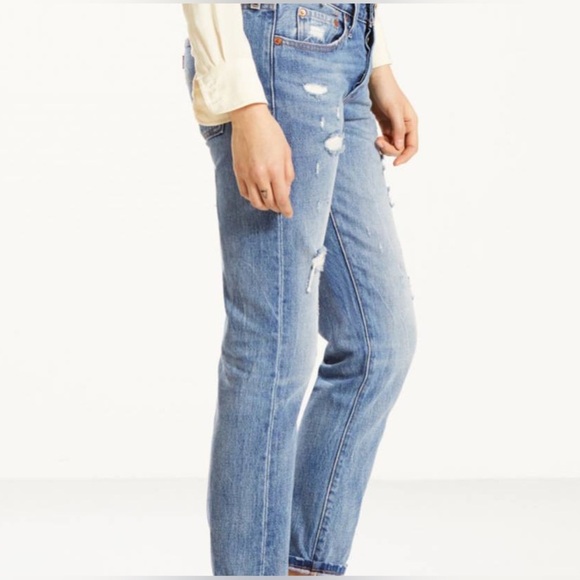 Levi’s Jeans Women's Size 27 Wedgie Icon Fit High-Waist Distressed Tapered Leg - Picture 6 of 16